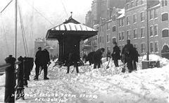 A-record-snow-storm-at-Pelham-Place.-December-1908.